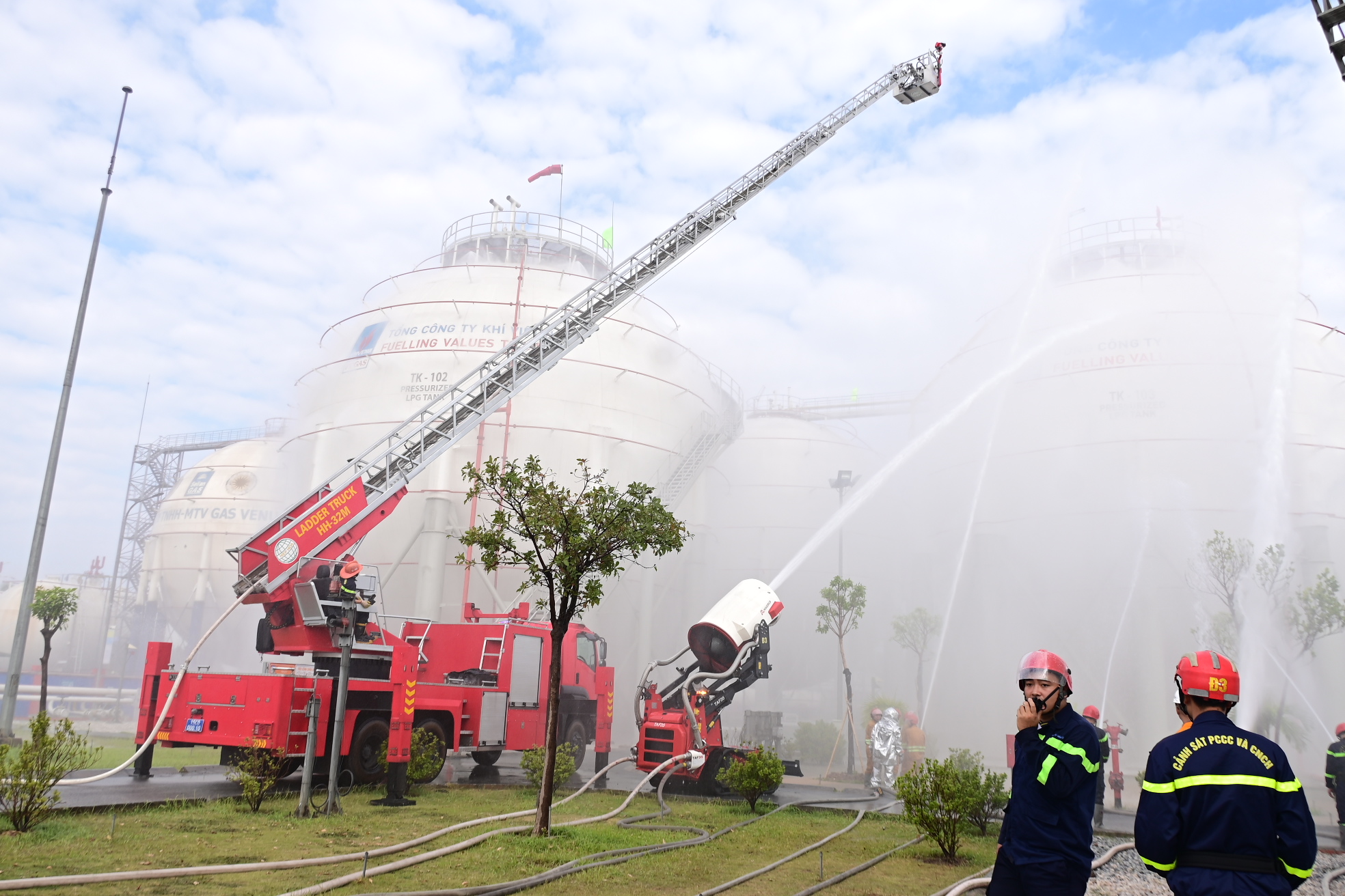 Thực tập phương án chữa cháy, cứu nạn, cứu hộ tại Chi nhánh khí Hải Phòng - Tổng công ty khí Việt Nam CTCP (khu công nghiệp Đình Vũ)